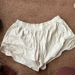 Lululemon Hotty Hot shorts